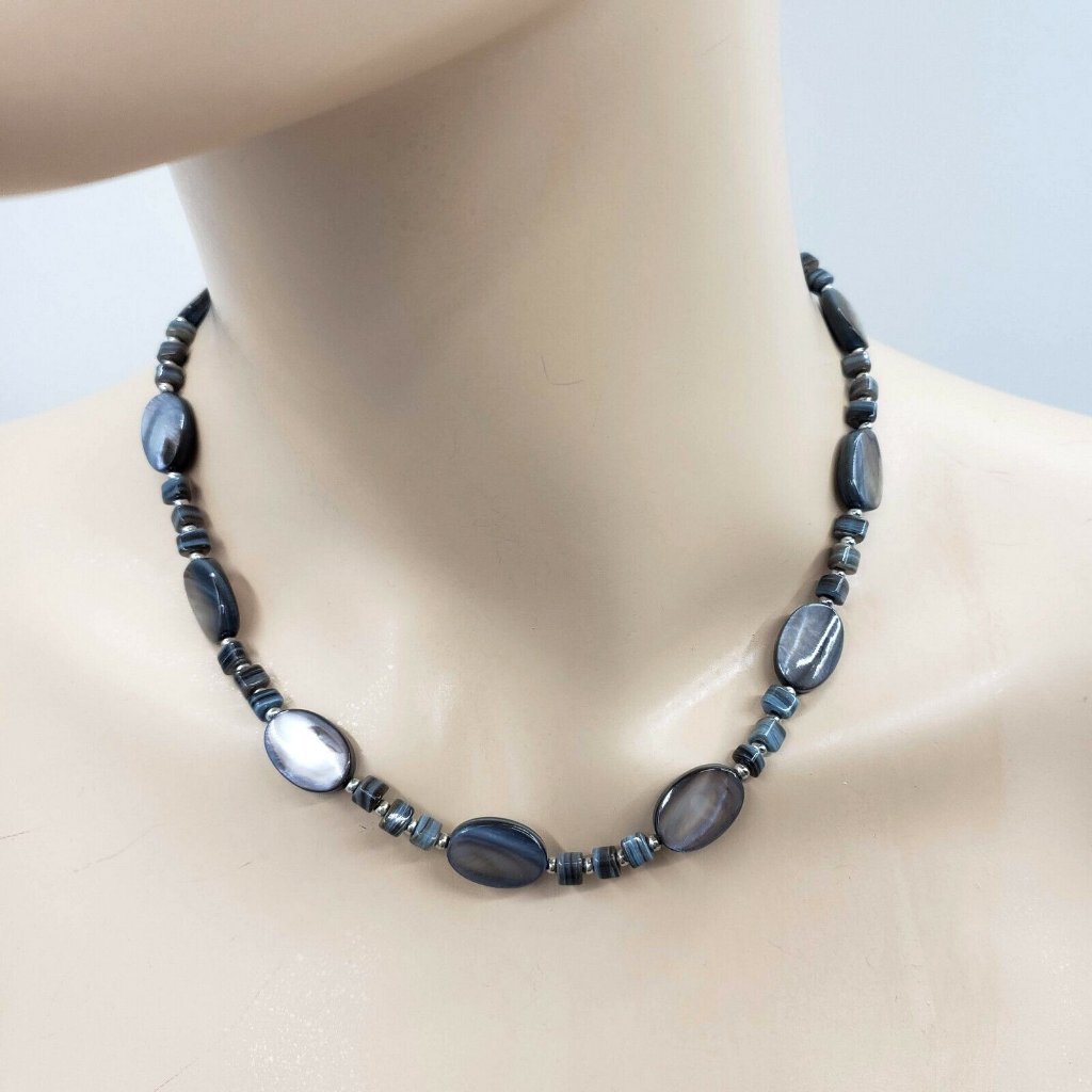 Chaps Grey Marbled Beads Silver Tone Necklace 18$